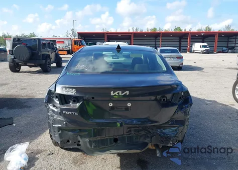 2023 Kia Forte Lxs z USA, uszkodzony, nr VIN 3KPF24AD9PE640318